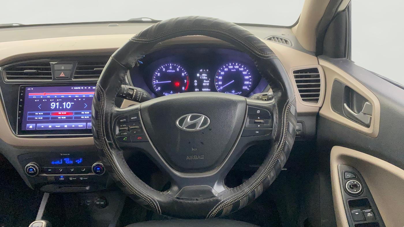 2015 Hyundai Elite i20 ASTA 1.2, CNG, Manual, 1,24,794 km, Steering Wheel Close Up
