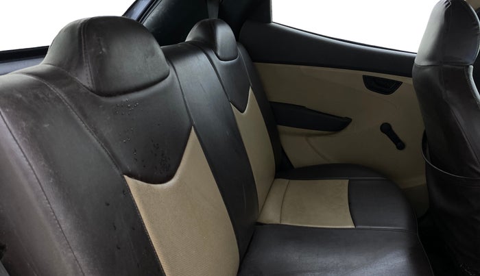 2016 Hyundai Eon ERA +, Petrol, Manual, 66,217 km, Right Side Rear Door Cabin