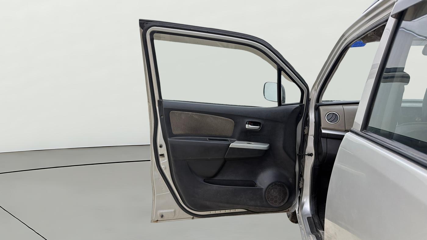 2016 Maruti Wagon R 1.0 LXI CNG, CNG, Manual, 98,153 km, LHS Front Door