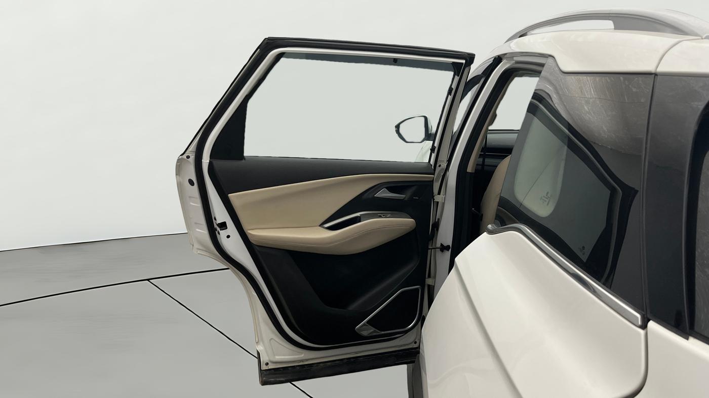 2023 MG HECTOR SAVVY PRO 1.5 TURBO CVT PETROL, Petrol, Automatic, 1,02,801 km, LHS Rear Door
