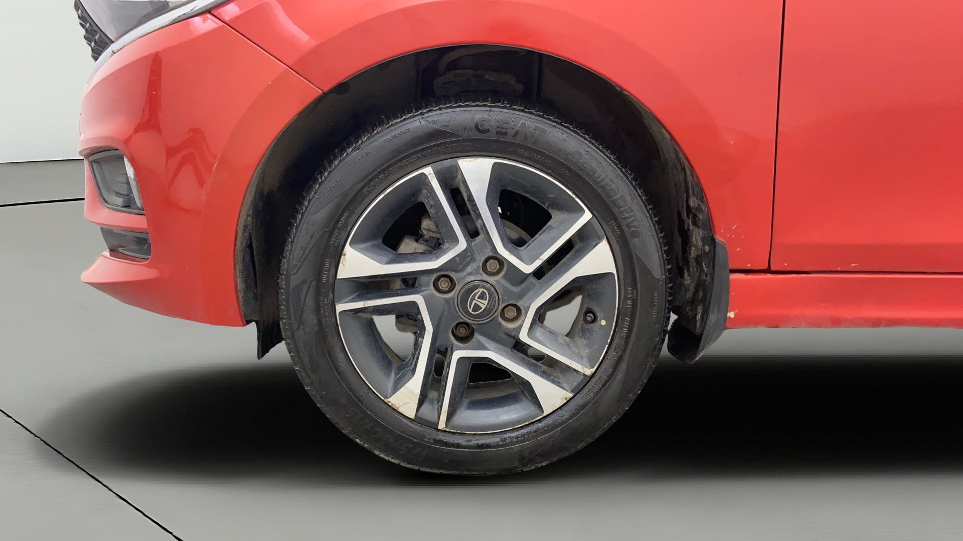 camera-Left-Front-Wheel