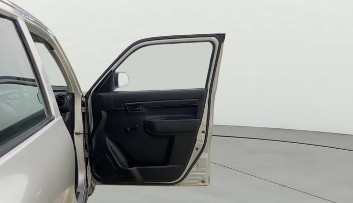 2021 Maruti S PRESSO LXI, Petrol, Manual, 69,167 km, RHS Front Door