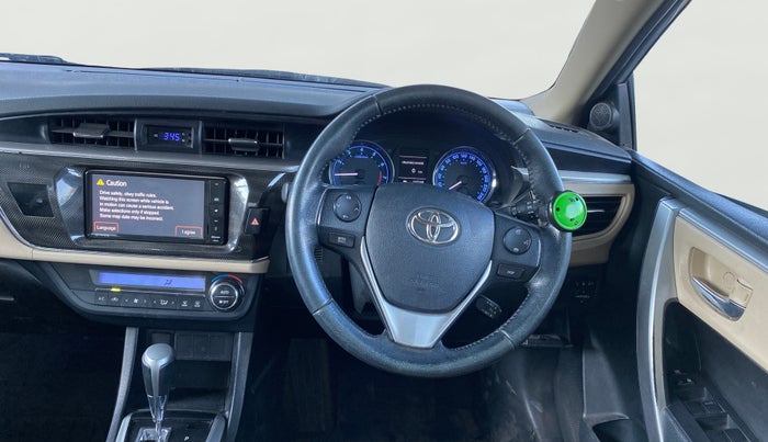 2015 Toyota Corolla Altis VL CVT PETROL, Petrol, Automatic, 1,38,199 km, Steering Wheel Close Up