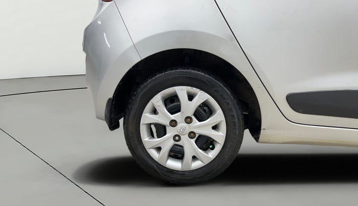 2014 Hyundai Grand i10 SPORTZ 1.2 KAPPA VTVT, Petrol, Manual, 15,516 km, Right Rear Wheel