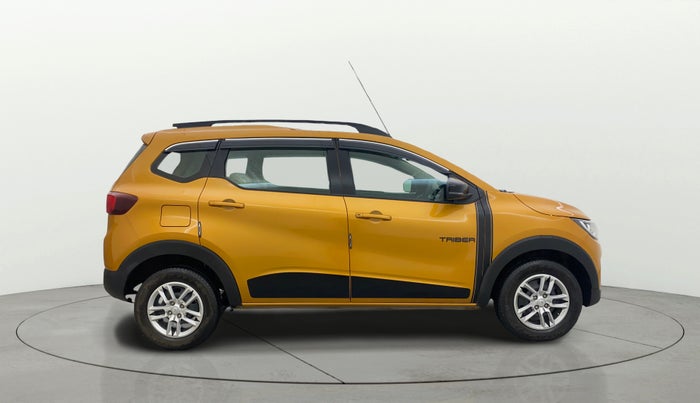 2022 Renault TRIBER RXT AMT, Petrol, Automatic, 14,440 km, Right Side View