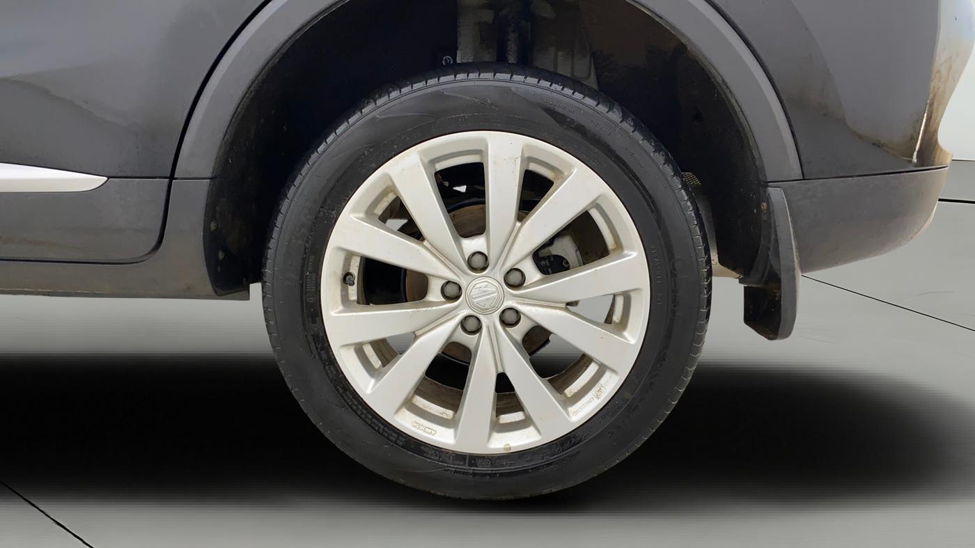 2024 MG ASTOR Shine 1.5 MT (Ivory), Petrol, Manual, 9,144 km, Left Rear Wheel
