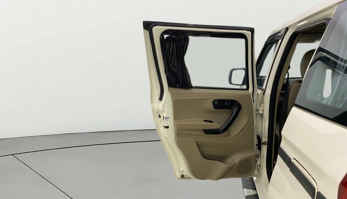 2023 Mahindra BOLERO NEO N 4, Diesel, Manual, 57,131 km, LHS Rear Door