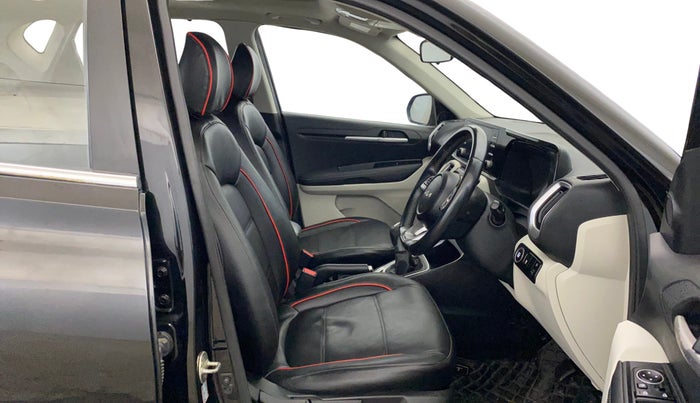 2022 KIA SONET HTX 1.5, Diesel, Manual, 72,144 km, Right Side Front Door Cabin