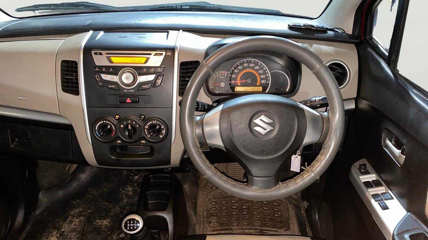 2013 Maruti Wagon R 1.0 VXI, Petrol, Manual, 46,015 km, Steering Wheel Close Up
