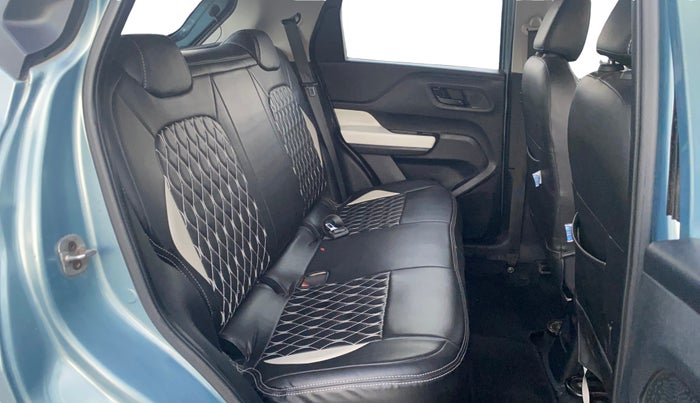 2022 Tata PUNCH ACCOMPLISHED MT, Petrol, Manual, 49,843 km, Right Side Rear Door Cabin