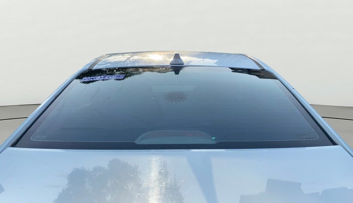 2018 Hyundai Verna 1.4 EX PETROL, Petrol, Manual, 1,09,063 km, Rear Windshield