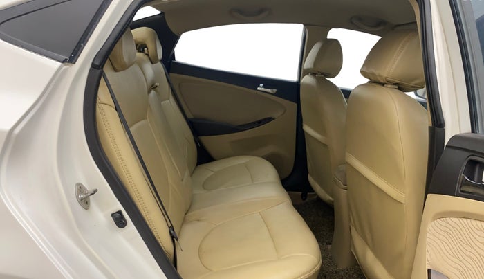 2013 Hyundai Verna FLUIDIC 1.6 CRDI SX, Diesel, Manual, 96,675 km, Right Side Rear Door Cabin