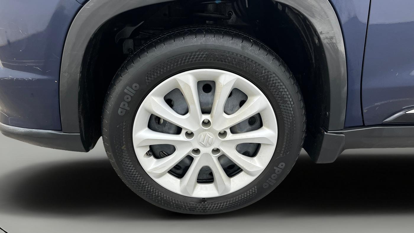 2024 Maruti Grand Vitara SIGMA SMART HYBRID, Petrol, Manual, 17,861 km, Left Front Wheel