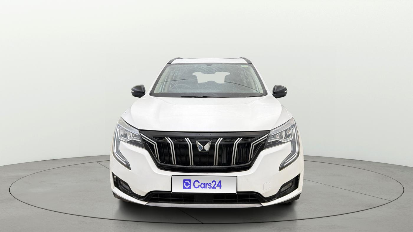 2025 Mahindra XUV700 AX 5 P AT 5 STR, Petrol, Automatic, 3,138 km, Front