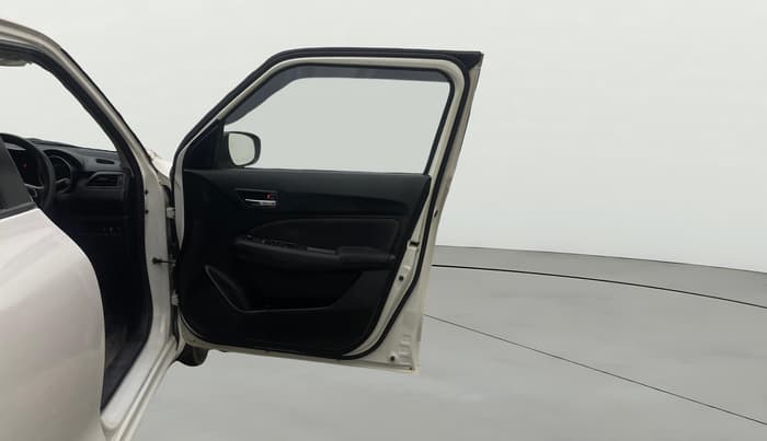 2023 Maruti Swift VXI, Petrol, Manual, 87,983 km, RHS Front Door