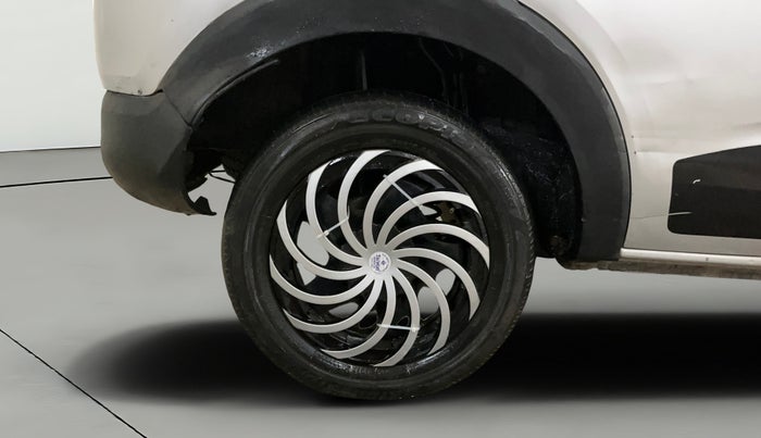 2020 Renault TRIBER RXZ, Petrol, Manual, 39,612 km, Right Rear Wheel