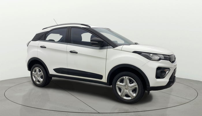 2022 Tata NEXON XM SUNROOF PETROL, Petrol, Manual, 55,868 km, Right Front Diagonal