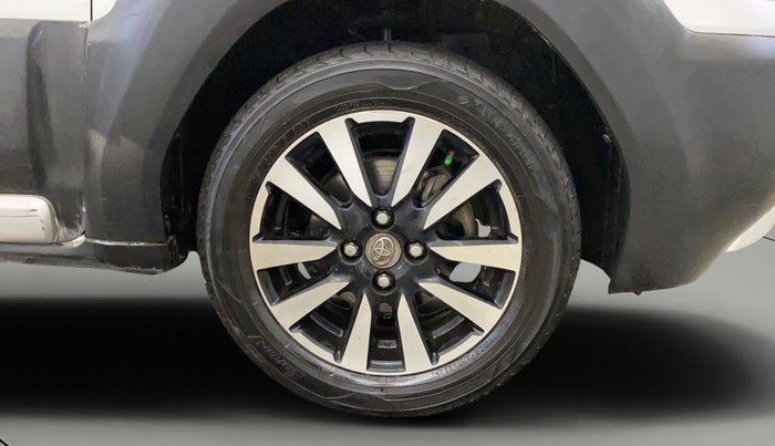 2015 Toyota Etios CROSS 1.2 G, Petrol, Manual, 70,549 km, Right Front Wheel