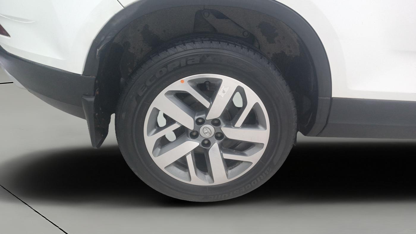 2021 Tata Safari XZ, Diesel, Manual, 64,094 km, Right Rear Wheel