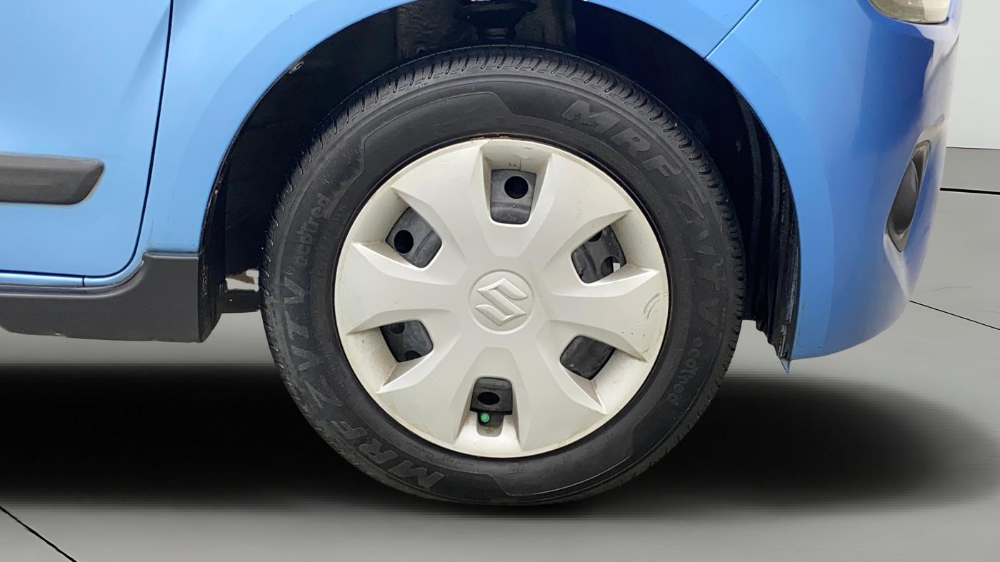 2019 Maruti New Wagon-R VXI 1.2 AMT, Petrol, Automatic, 74,018 km, Right Front Wheel