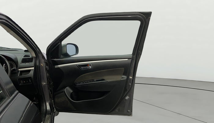 2017 Maruti Swift VXI, Petrol, Manual, 64,981 km, RHS Front Door