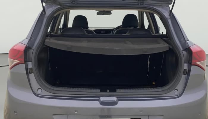 2017 Hyundai Elite i20 ASTA 1.2, Petrol, Manual, 1,08,528 km, Boot Open Zoomed View