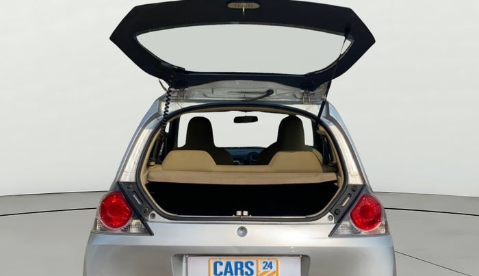 2015 Honda Brio VX MT, Petrol, Manual, 37,813 km, Boot Door Open