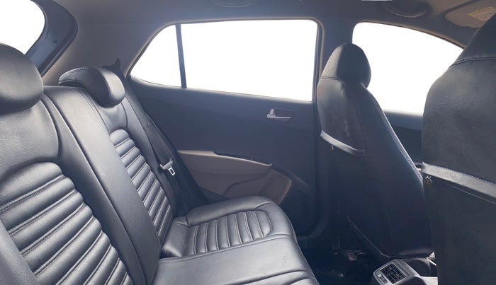 2015 Hyundai Grand i10 ASTA 1.1 CRDI (O), Diesel, Manual, 76,298 km, Right Side Rear Door Cabin