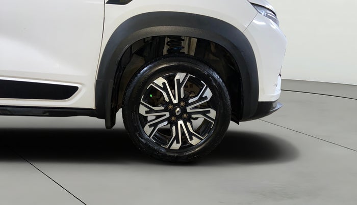 2022 Renault Kiger RXT (O) MT, Petrol, Manual, 25,156 km, Right Front Wheel