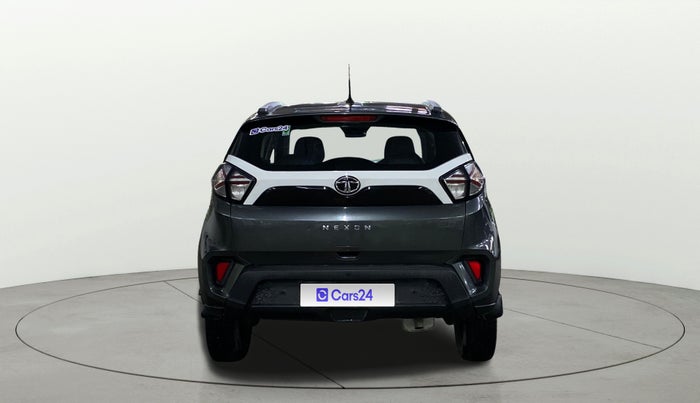 2022 Tata NEXON XMA SUNROOF PETROL, Petrol, Automatic, 27,827 km, Back/Rear