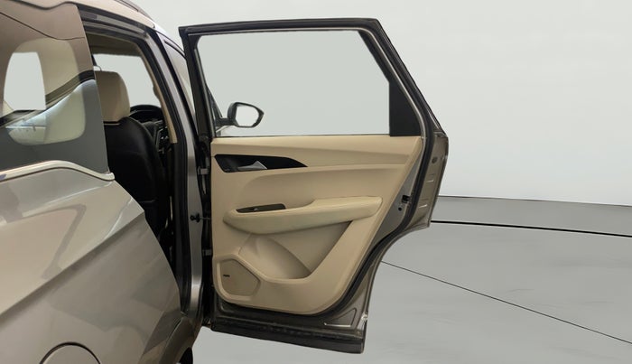 2021 MG HECTOR SHARP HYBRID 1.5 PETROL, Petrol, Manual, 81,248 km, RHS Rear Door