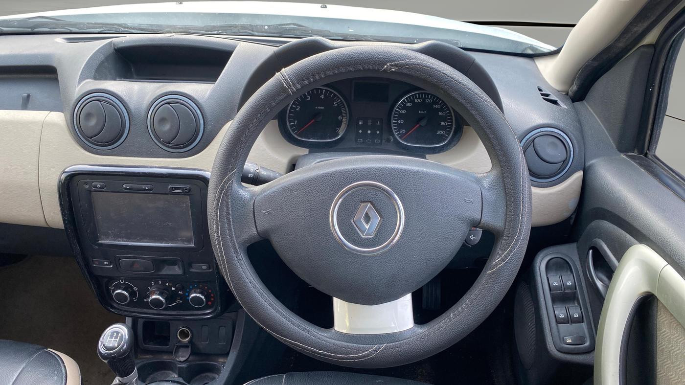 2013 Renault Duster 85 PS RXL DIESEL, Diesel, Manual, 92,584 km, Steering Wheel Close Up