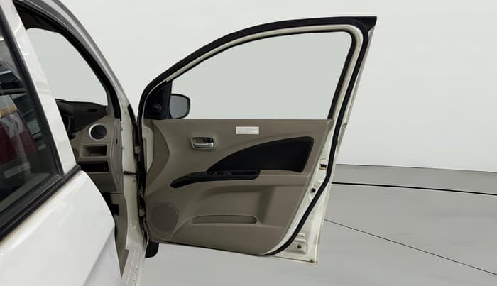2014 Maruti Celerio VXI AMT, Petrol, Automatic, 70,634 km, RHS Front Door