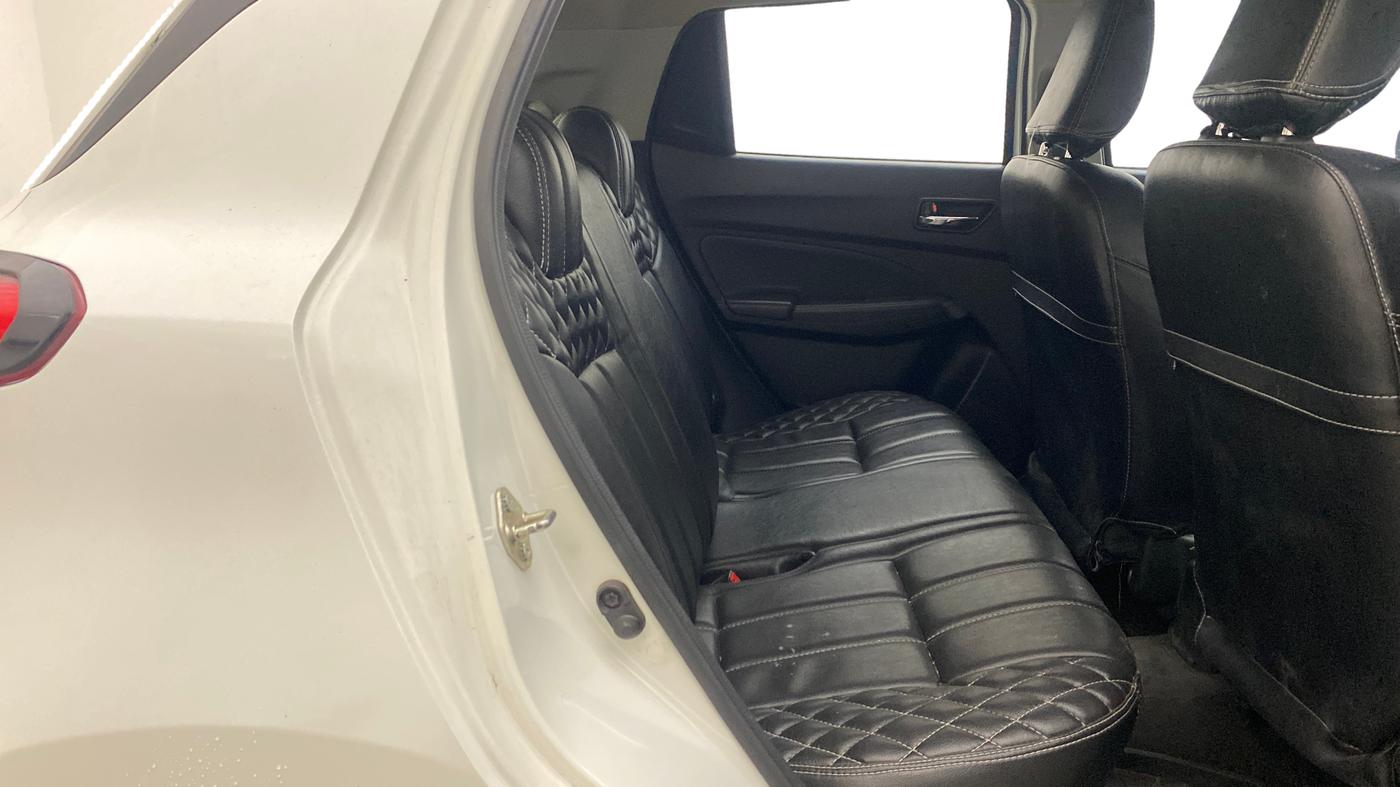 2022 Maruti Swift VXI AMT, Petrol, Automatic, 46,664 km, Right Side Rear Door Cabin