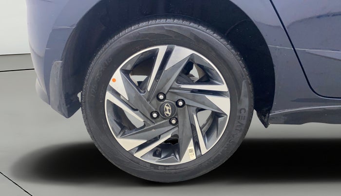 2022 Hyundai NEW I20 SPORTZ 1.2 MT, Petrol, Manual, 11,382 km, Right Rear Wheel