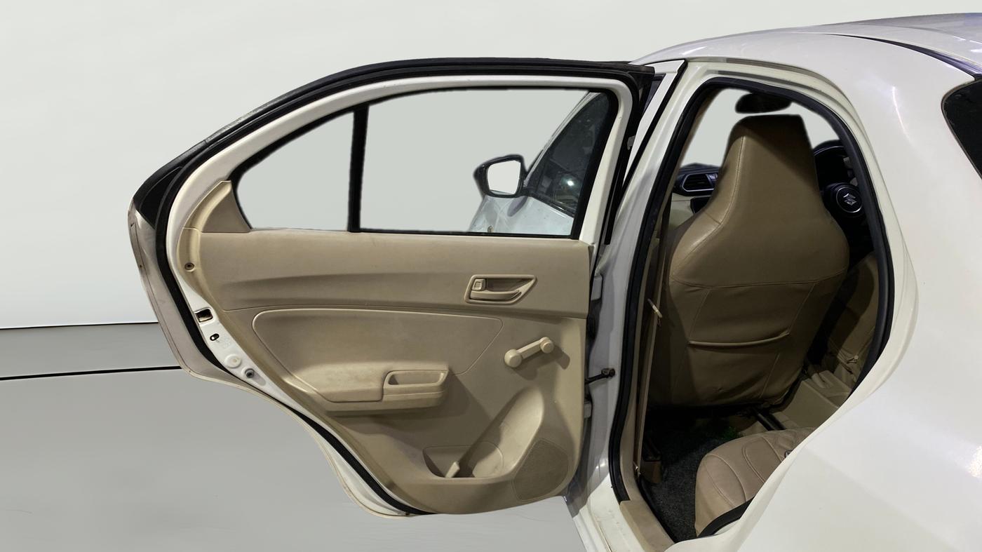 2022 Maruti Dzire LXI, CNG, Manual, 32,324 km, LHS Rear Door