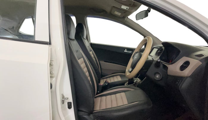 2017 Hyundai Grand i10 SPORTZ (O) 1.2 KAPPA VTVT, Petrol, Manual, 79,959 km, Right Side Front Door Cabin