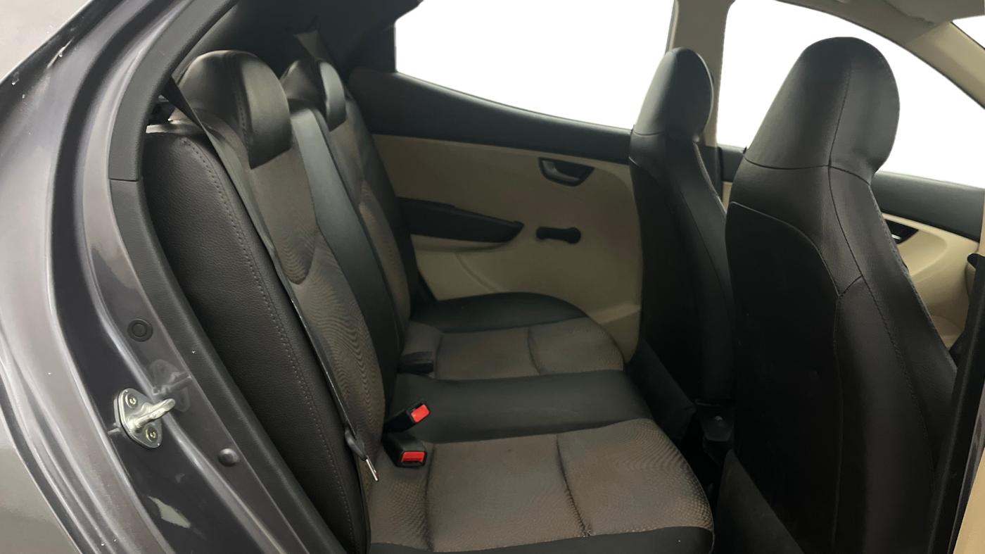 2014 Hyundai Eon SPORTZ, Petrol, Manual, 57,237 km, Right Side Rear Door Cabin