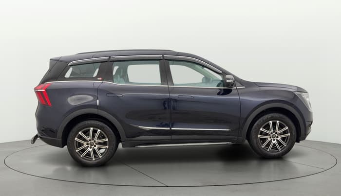 2023 Mahindra XUV700 AX 7 LUXURY D MT 7 STR, Diesel, Manual, 34,049 km, Right Side View