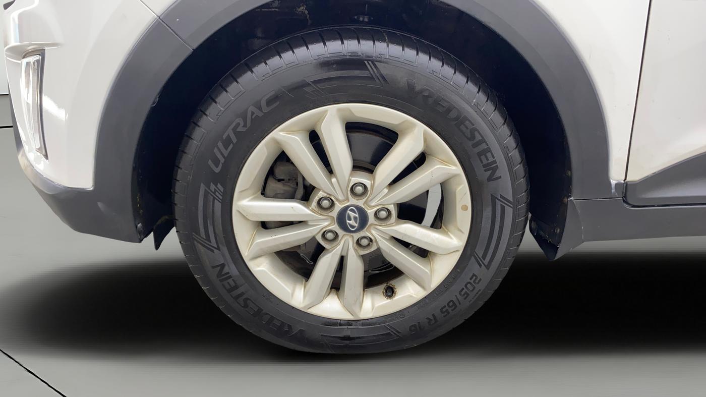 2016 Hyundai Creta  SX 1.6 Petrol , Petrol, Manual, 50,119 km, Left Front Wheel