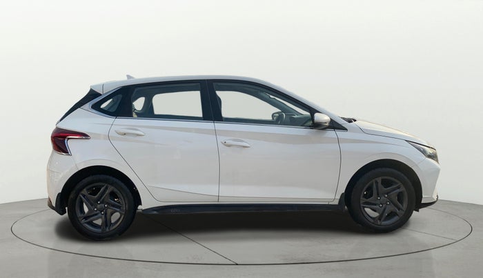 2023 Hyundai NEW I20 SPORTZ 1.2 MT, Petrol, Manual, 61,225 km, Right Side View