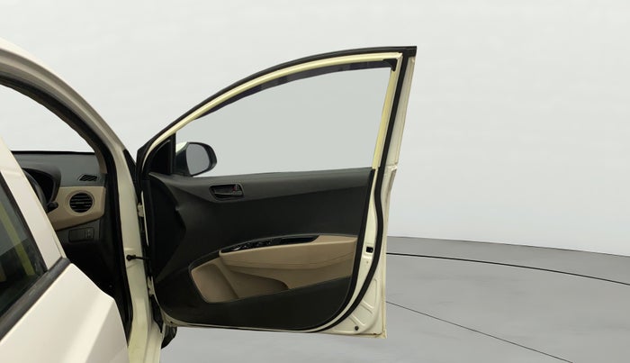 2017 Hyundai Grand i10 MAGNA AT 1.2 KAPPA VTVT, Petrol, Automatic, 98,325 km, RHS Front Door