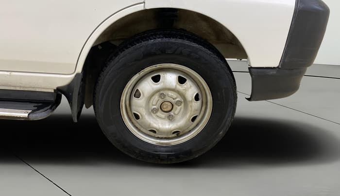 2022 Maruti Eeco 7 STR STD(O), Petrol, Manual, 51,506 km, Right Front Wheel