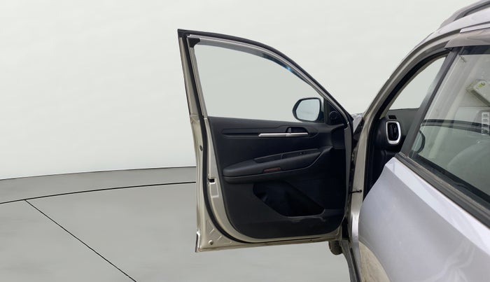 2024 KIA SONET HTK (O) 1.2 Petrol MT, Petrol, Manual, 10,669 km, LHS Front Door