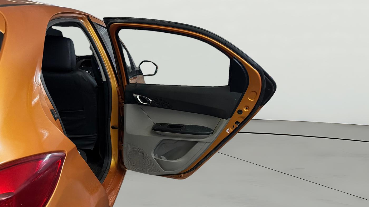 2018 Tata Tiago XZ PETROL, Petrol, Manual, 62,001 km, RHS Rear Door