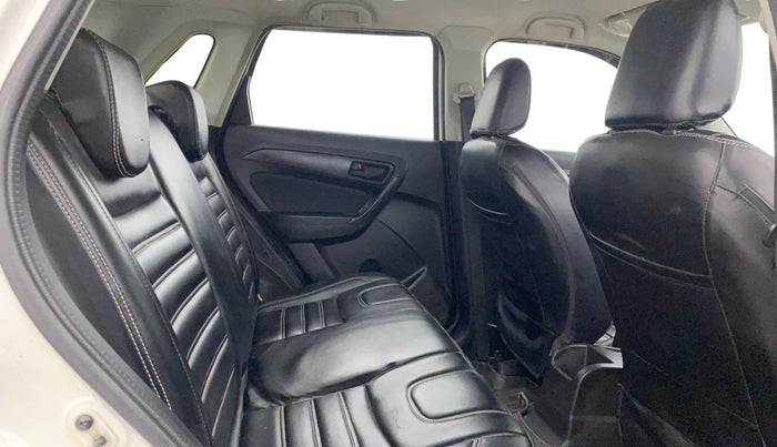 2021 Maruti Vitara Brezza VXI, Petrol, Manual, 61,377 km, Right Side Rear Door Cabin