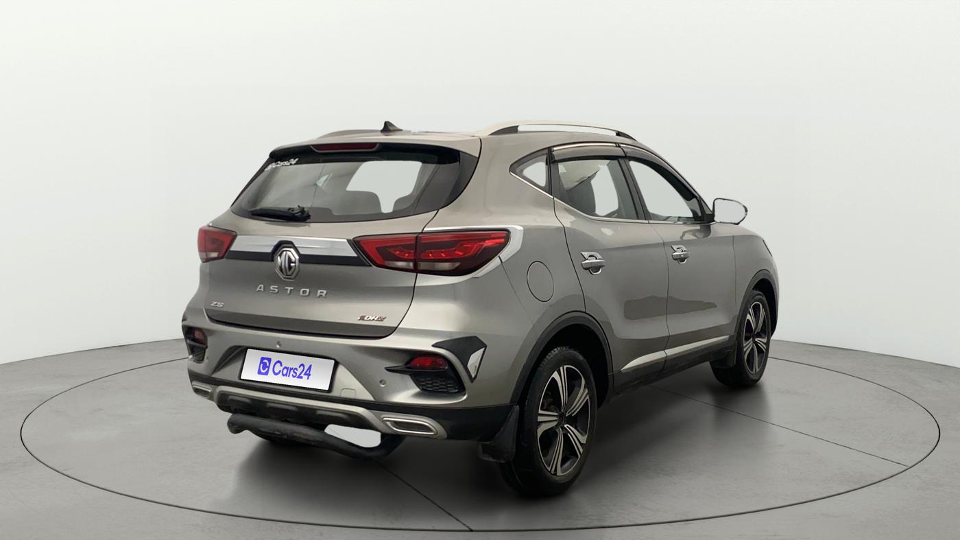 2022 MG ASTOR SAVVY 1.5 CVT, Petrol, Automatic, 90,017 km, Right Back Diagonal