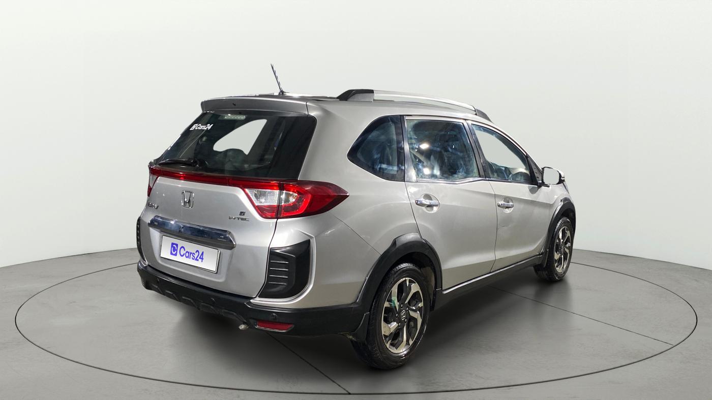 2018 Honda BR-V 1.5L I-VTEC V, Petrol, Manual, 48,233 km, Right Back Diagonal