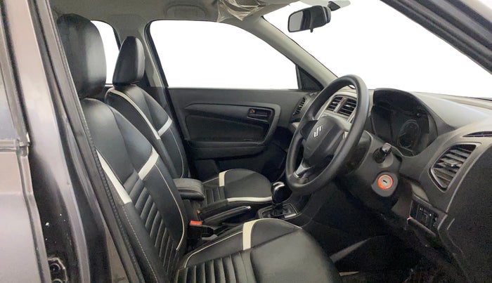 2018 Maruti Vitara Brezza VDI AMT, Diesel, Automatic, 91,205 km, Right Side Front Door Cabin