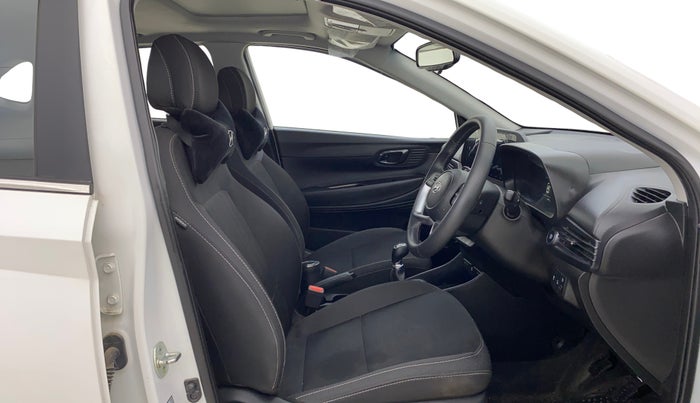 2023 Hyundai NEW I20 ASTA (O) 1.2 MT, Petrol, Manual, 6,991 km, Right Side Front Door Cabin